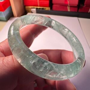 Translucent Light Green Stone Bangle Bracelet - Women Jewelry
